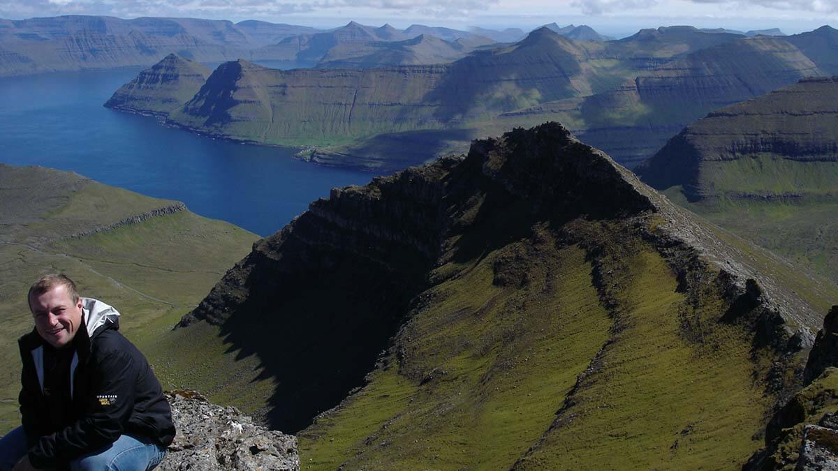 Najwyższy szczyt Wysp Owczych - Slættaratindur, czyli "Płaski szczyt"