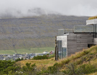 Budynek Ress Spa przy Hotelu Føroyar w Tórshavn na Wyspach Owczych