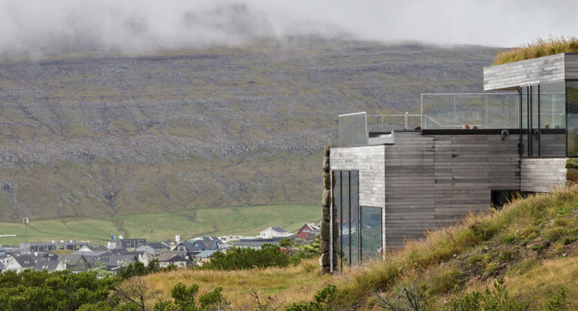 Budynek Ress Spa przy Hotelu Føroyar w Tórshavn na Wyspach Owczych